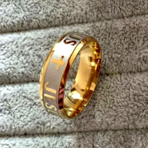18K Gold Plated JESUS Engraved Ring Size 9 - Picture 4 of 4